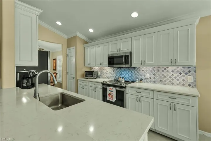 11041  IRON HORSE  WAY, Fort Myers, FL 33913