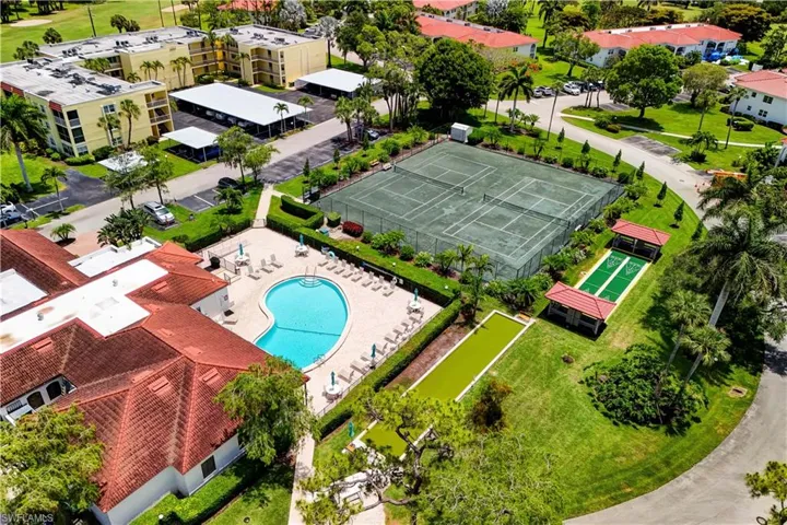 1078  Forest Lakes  DR, Naples, FL 34105