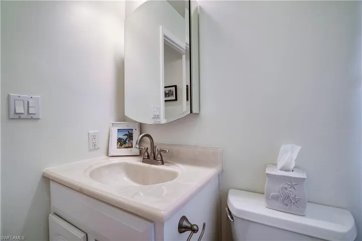 1078  Forest Lakes  DR, Naples, FL 34105