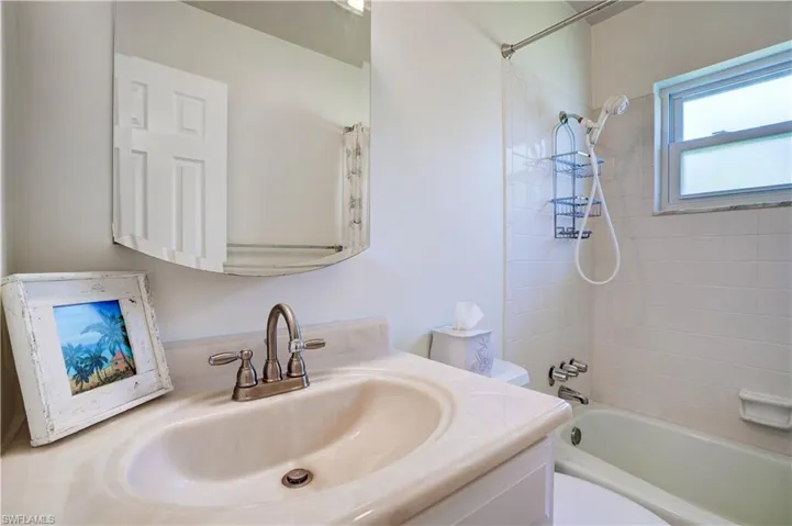 1078  Forest Lakes  DR, Naples, FL 34105