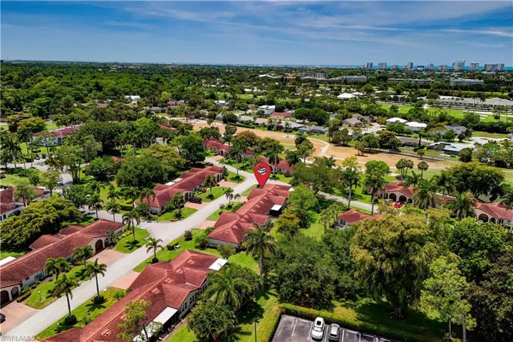 1078  Forest Lakes  DR, Naples, FL 34105
