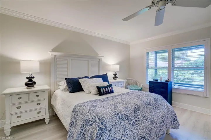 1078  Forest Lakes  DR, Naples, FL 34105