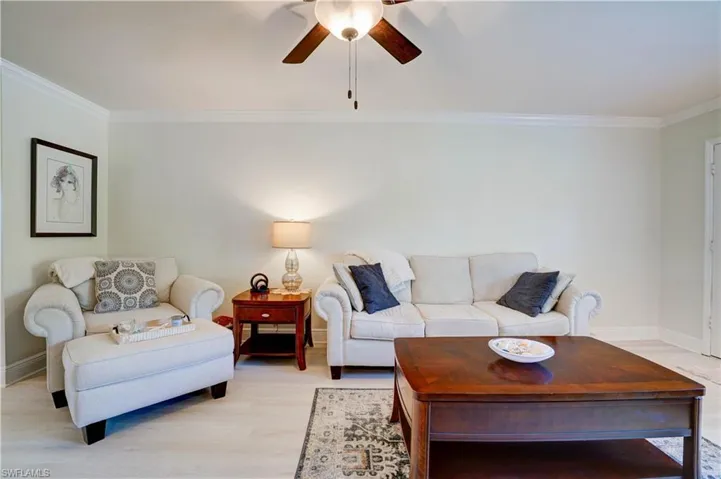 1078  Forest Lakes  DR, Naples, FL 34105