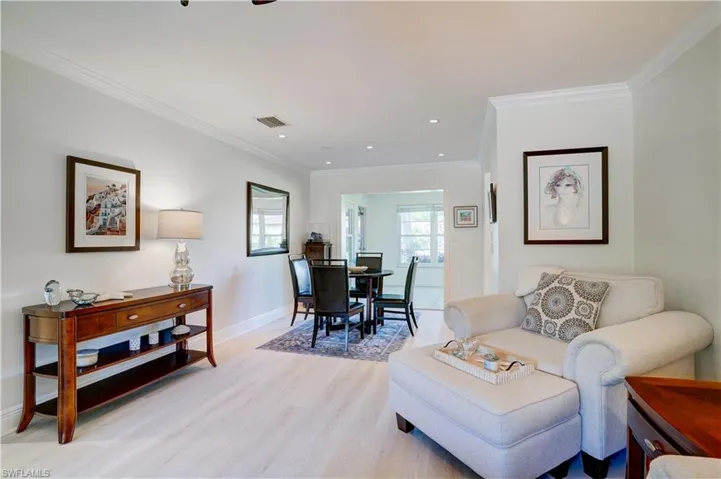 1078  Forest Lakes  DR, Naples, FL 34105