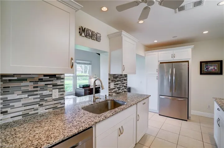 1078  Forest Lakes  DR, Naples, FL 34105