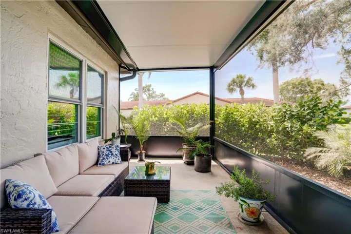 1078  Forest Lakes  DR, Naples, FL 34105