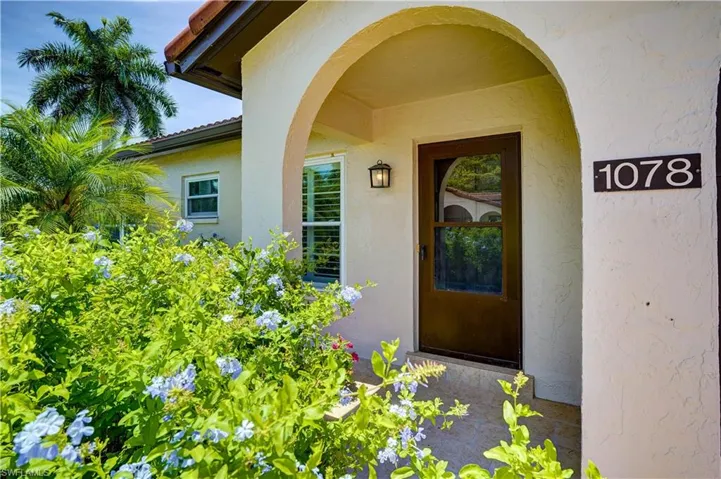 1078  Forest Lakes  DR, Naples, FL 34105