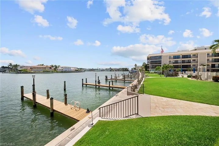 3200 Gulf Shore Blvd N 107, Naples, Florida 34103