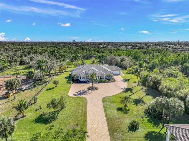 Long Private Drive and Private Gated Entry