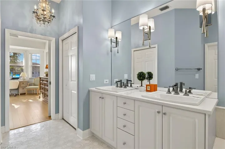 5065  YACHT HARBOR  DR, Naples, FL 34112