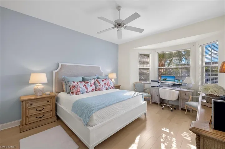 5065  YACHT HARBOR  DR, Naples, FL 34112