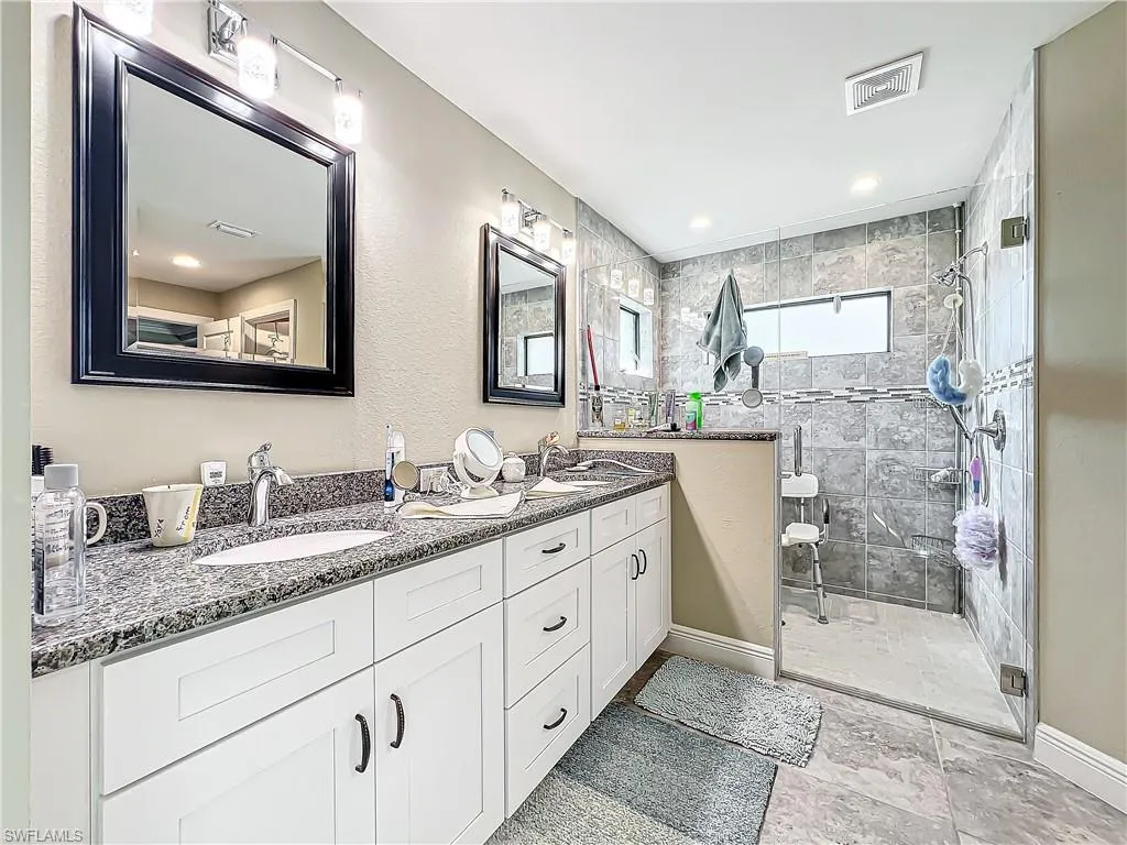 646 5th PL, Cape Coral, FL 33909,224081540