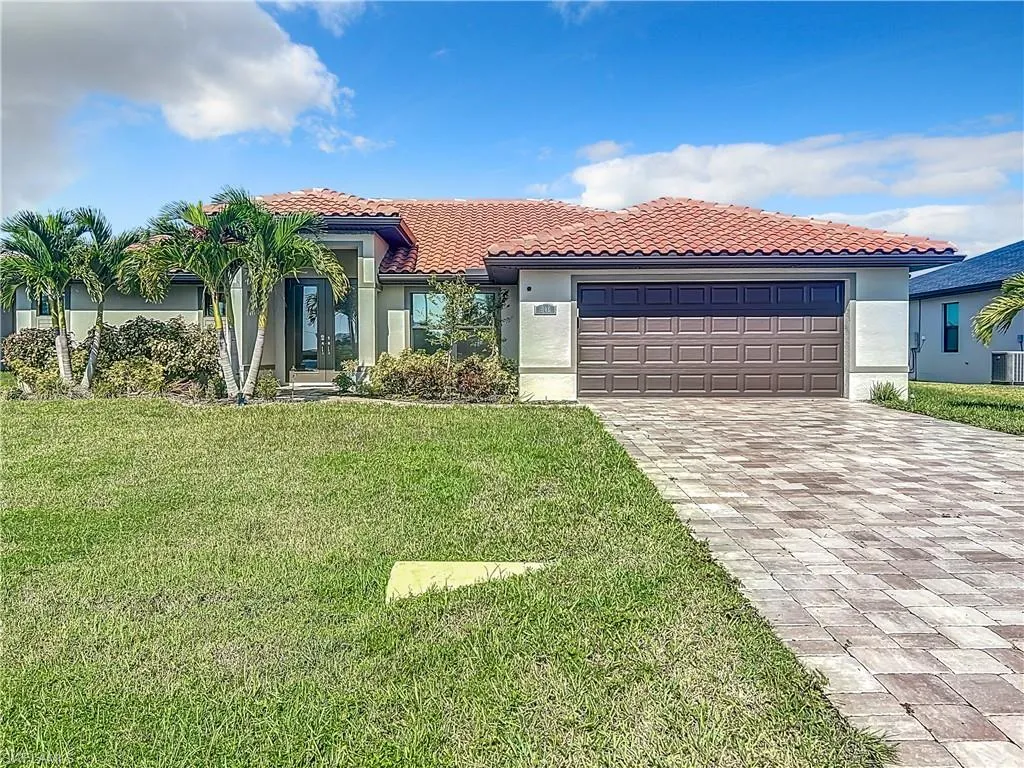 646 5th PL, Cape Coral, FL 33909,224081540