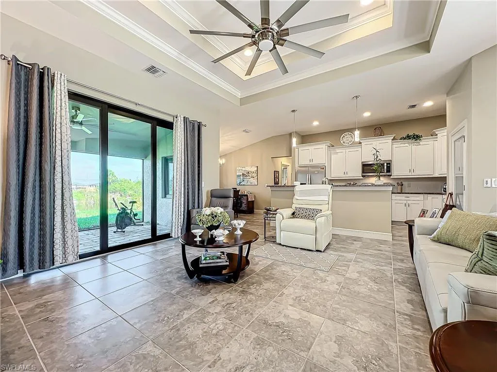 646 5th PL, Cape Coral, FL 33909,224081540