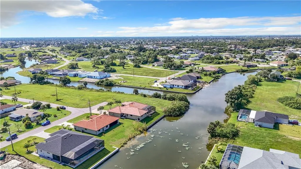 646 5th PL, Cape Coral, FL 33909,224081540