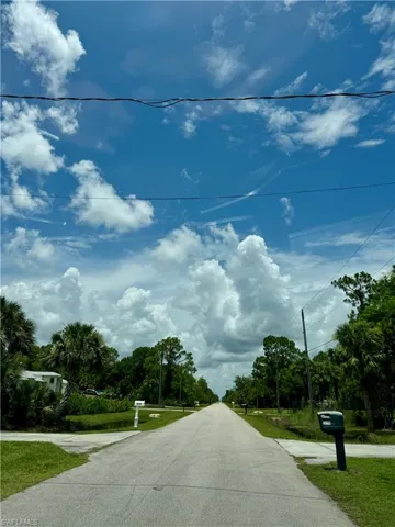 39th Ave Ne, Naples, Florida 34120