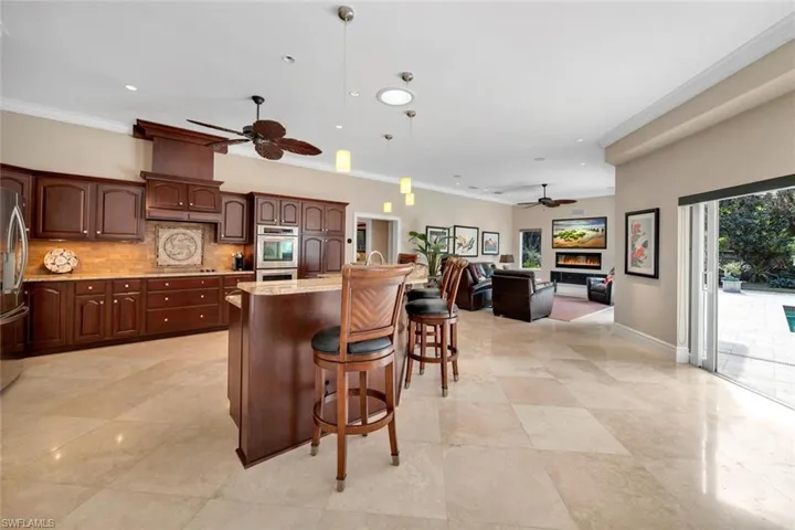 173 Edgemere Way S, Naples Fl 34105