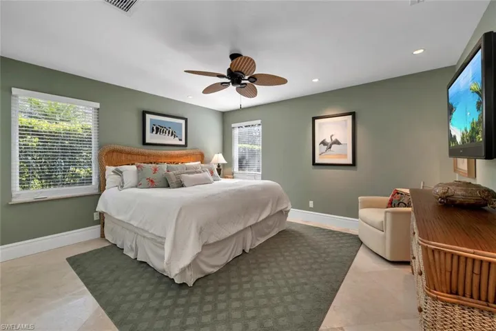 173 Edgemere Way S, Naples Fl 34105