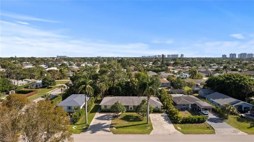 788  102nd N AVE, Naples, FL 34108
