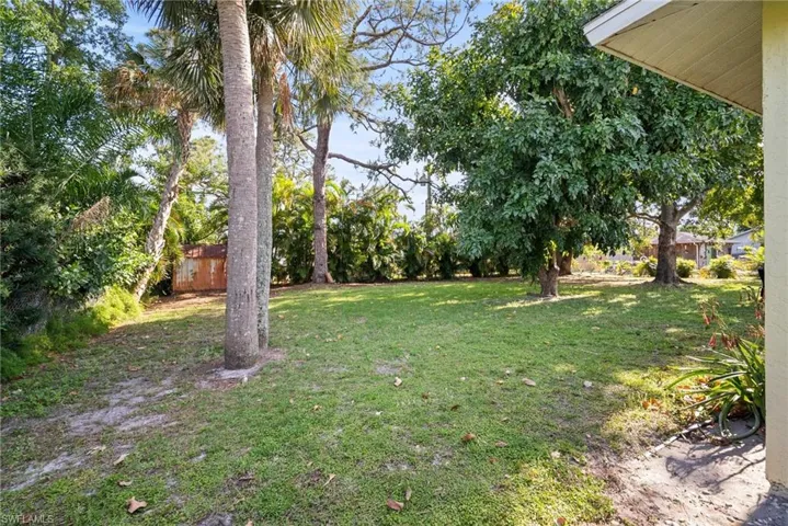 788  102nd N AVE, Naples, FL 34108