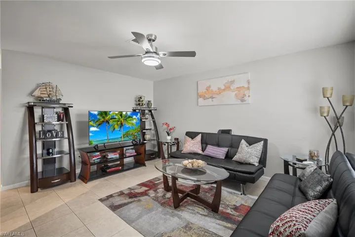 788  102nd N AVE, Naples, FL 34108