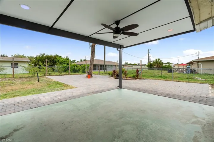 View of patio / terrace with ceiling fan