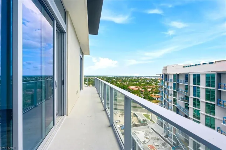 1950 Mayfair St Ph7, Naples, Florida 34104