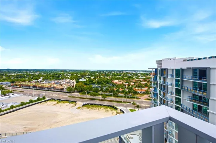 1950 Mayfair St Ph7, Naples, Florida 34104
