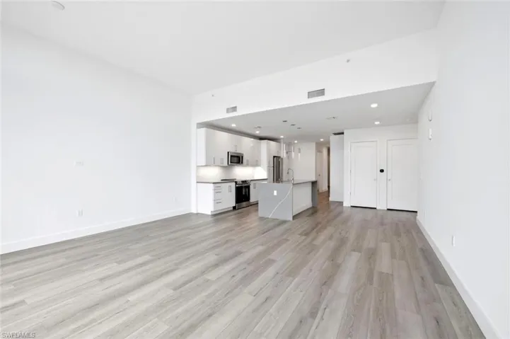 1950 Mayfair St Ph7, Naples, Florida 34104