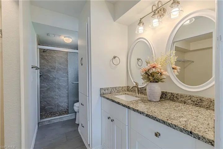 9600 Victoria Ln 108, Naples, Florida 34109