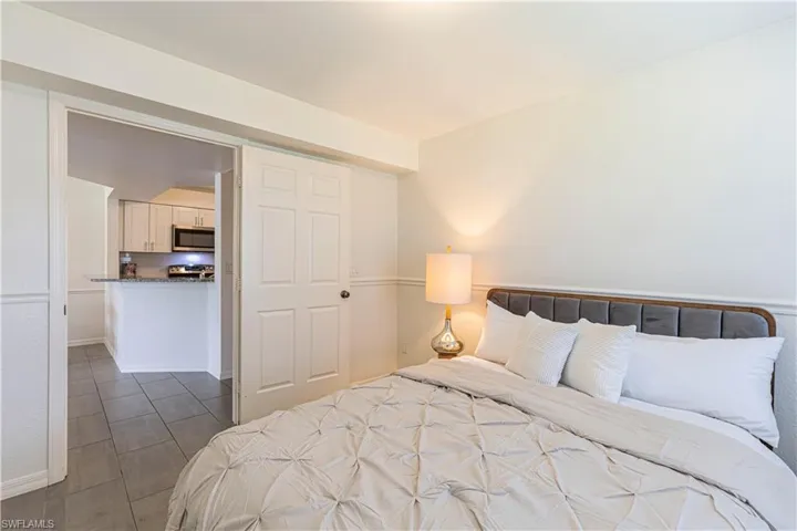 9600 Victoria Ln 108, Naples, Florida 34109