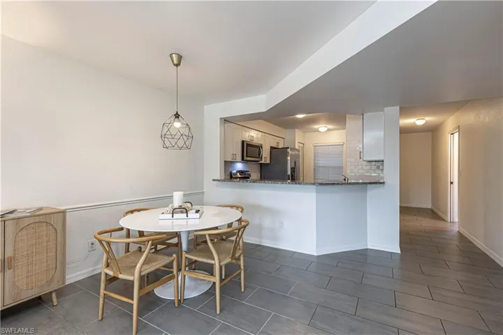 9600 Victoria Ln 108, Naples, Florida 34109