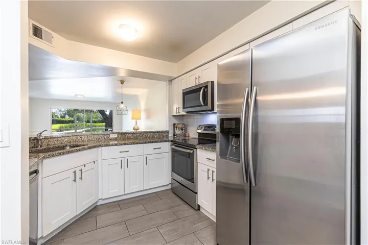 9600 Victoria Ln 108, Naples, Florida 34109