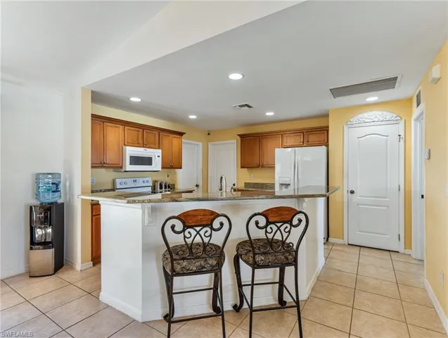 22 NW 17th  PL, Cape Coral, FL 33993