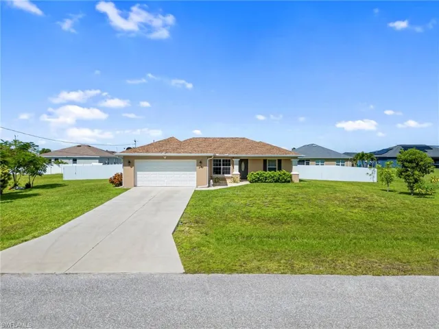 22 NW 17th  PL, Cape Coral, FL 33993