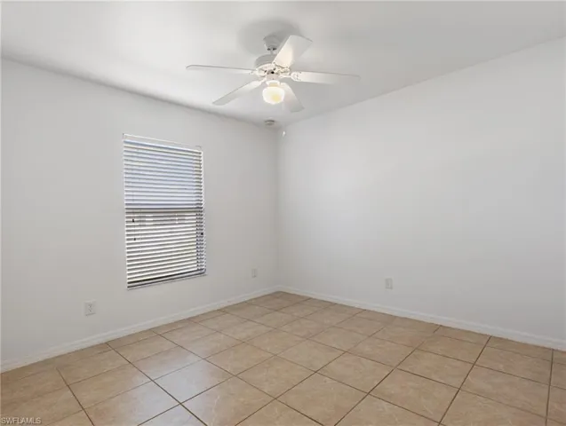 22 NW 17th  PL, Cape Coral, FL 33993