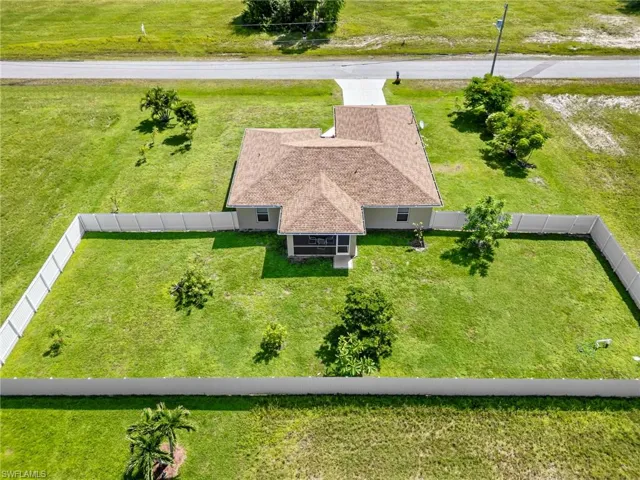 22 NW 17th  PL, Cape Coral, FL 33993