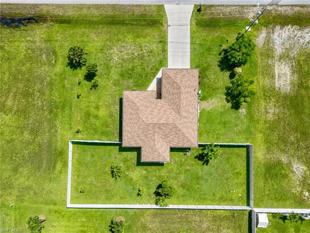 22 NW 17th  PL, Cape Coral, FL 33993