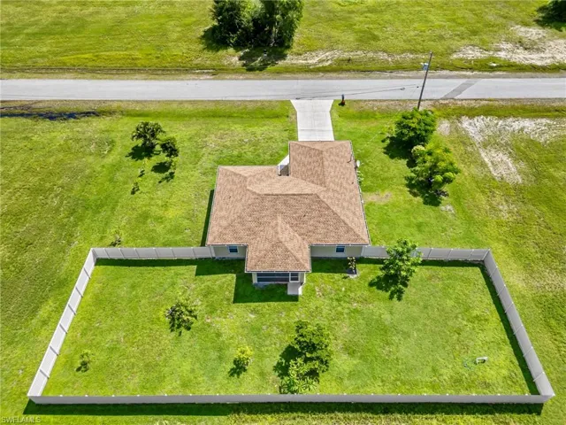 22 NW 17th  PL, Cape Coral, FL 33993