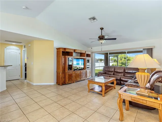 22 NW 17th  PL, Cape Coral, FL 33993
