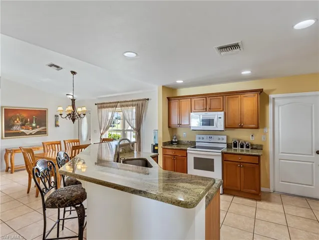 22 NW 17th  PL, Cape Coral, FL 33993