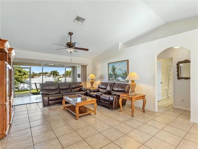 22 NW 17th  PL, Cape Coral, FL 33993