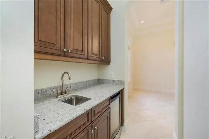 16834 Cabreo Dr, Naples, Florida 34110