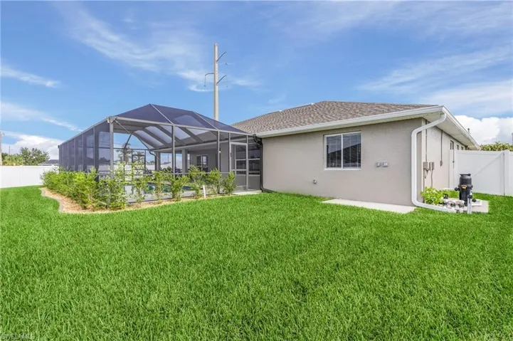 1922 SW 30th  ST, Cape Coral, FL 33914