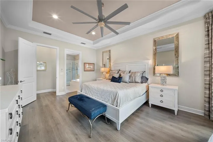 9576 Montelanico Loop, Naples, Florida 34119