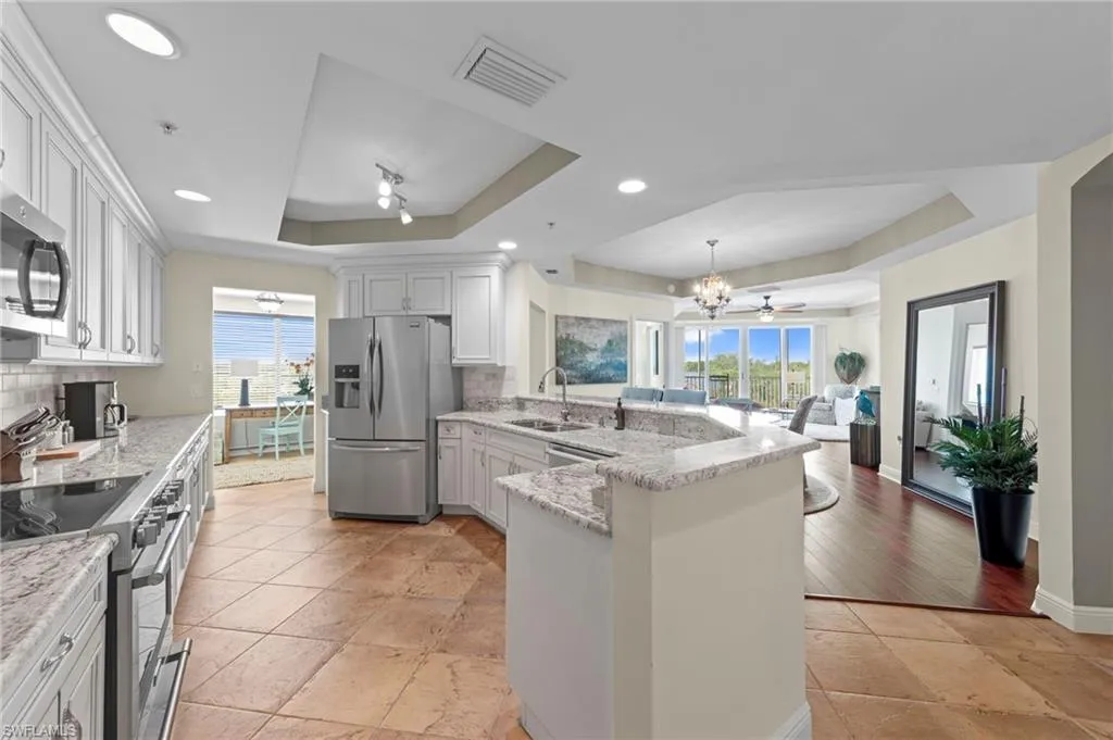 2743 1st ST, Fort Myers, FL 33916,2025000107