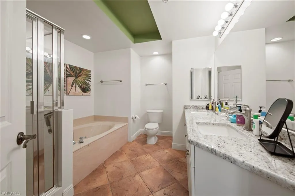 2743 1st ST, Fort Myers, FL 33916,2025000107