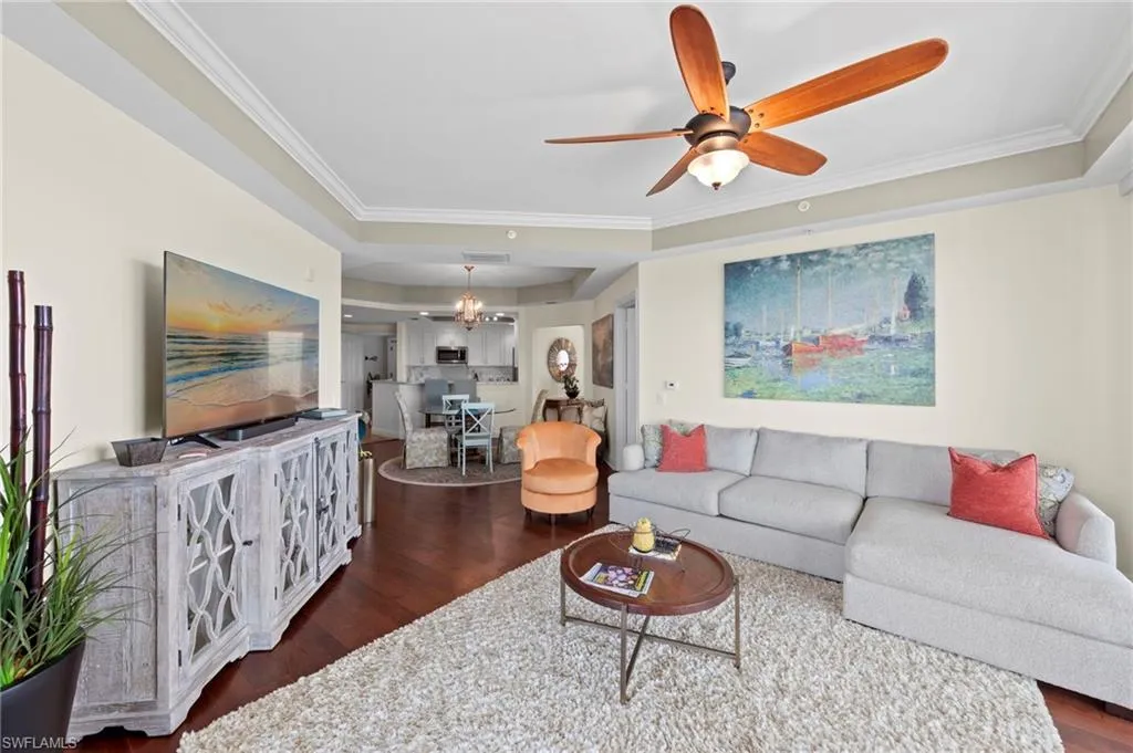 2743 1st ST, Fort Myers, FL 33916,2025000107
