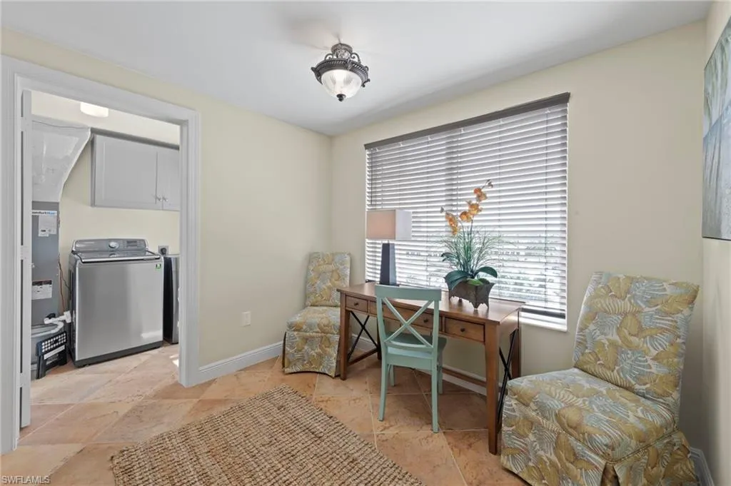 2743 1st ST, Fort Myers, FL 33916,2025000107