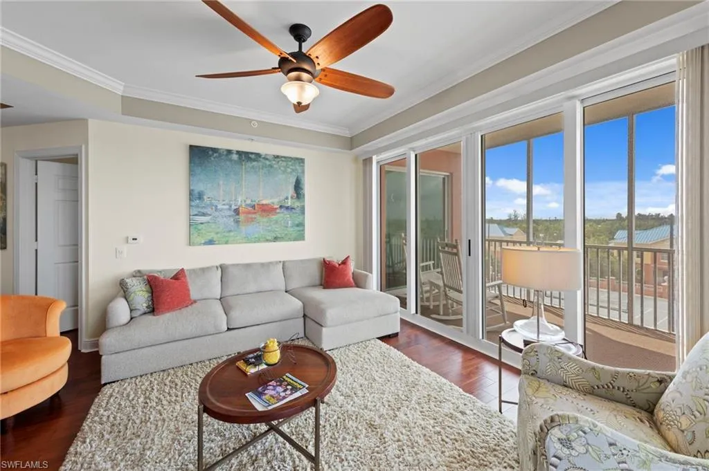 2743 1st ST, Fort Myers, FL 33916,2025000107